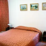 Family Art Gallery Hotel
