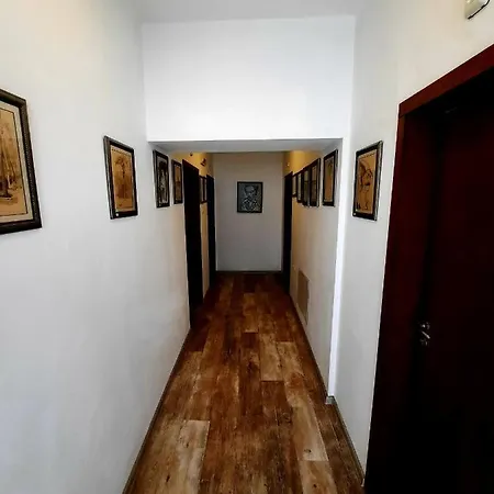 Family Art Gallery Hotell