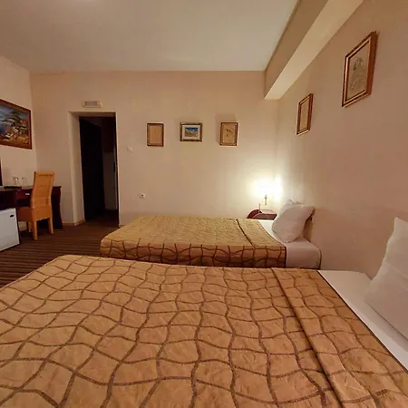 Hotel Family Art Gallery Pleven